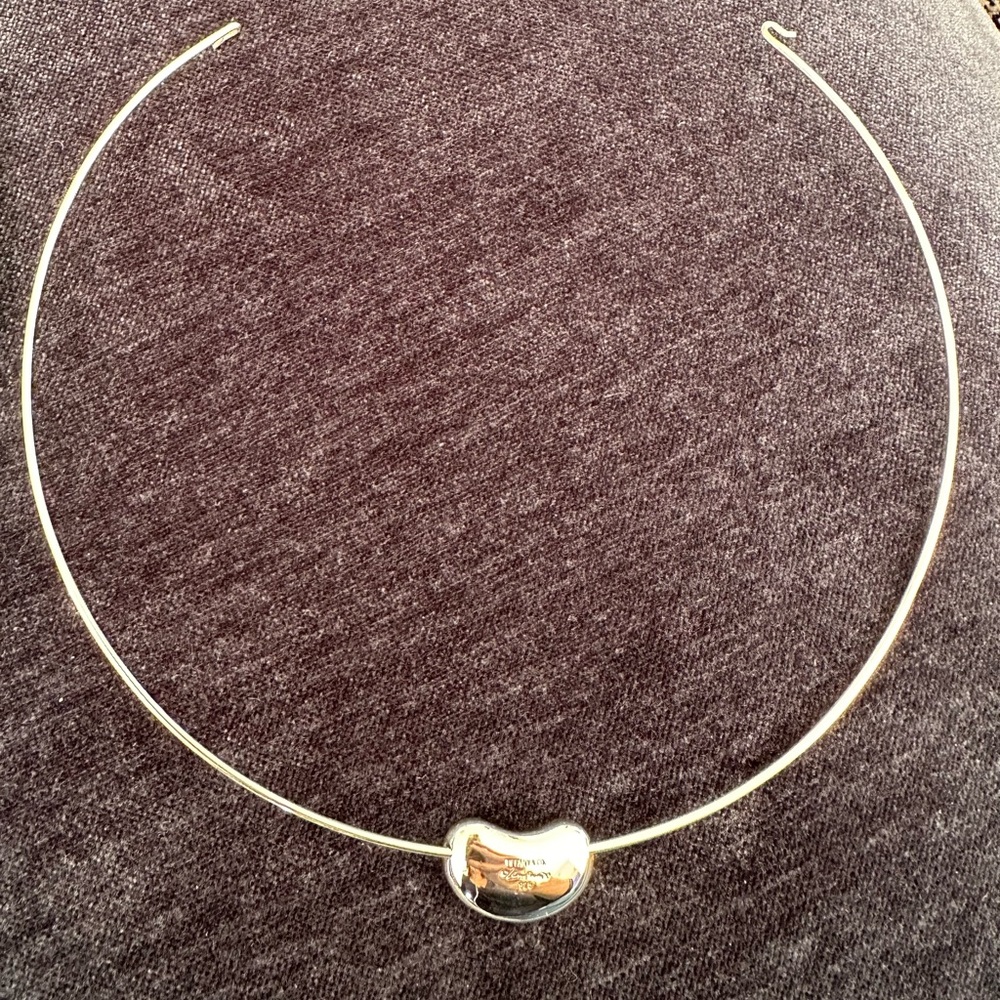 Authenticated Rare Tiffany & Co. Elsa Peretti Silver Bean Wire Pendant Necklace